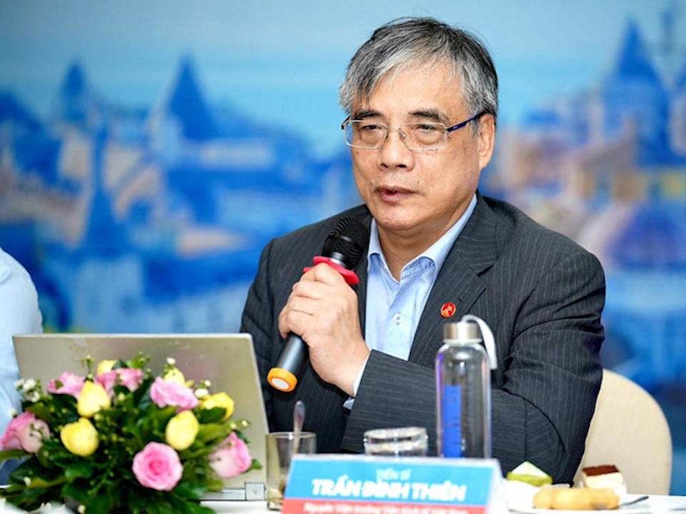 TS Trần Đình Thiên: Muốn phê phán gì thì phải đặt trên bàn cân lợi ích - 1 TS Trần Đình Thiên: Muốn phê phán gì thì phải đặt trên bàn cân lợi ích - 1