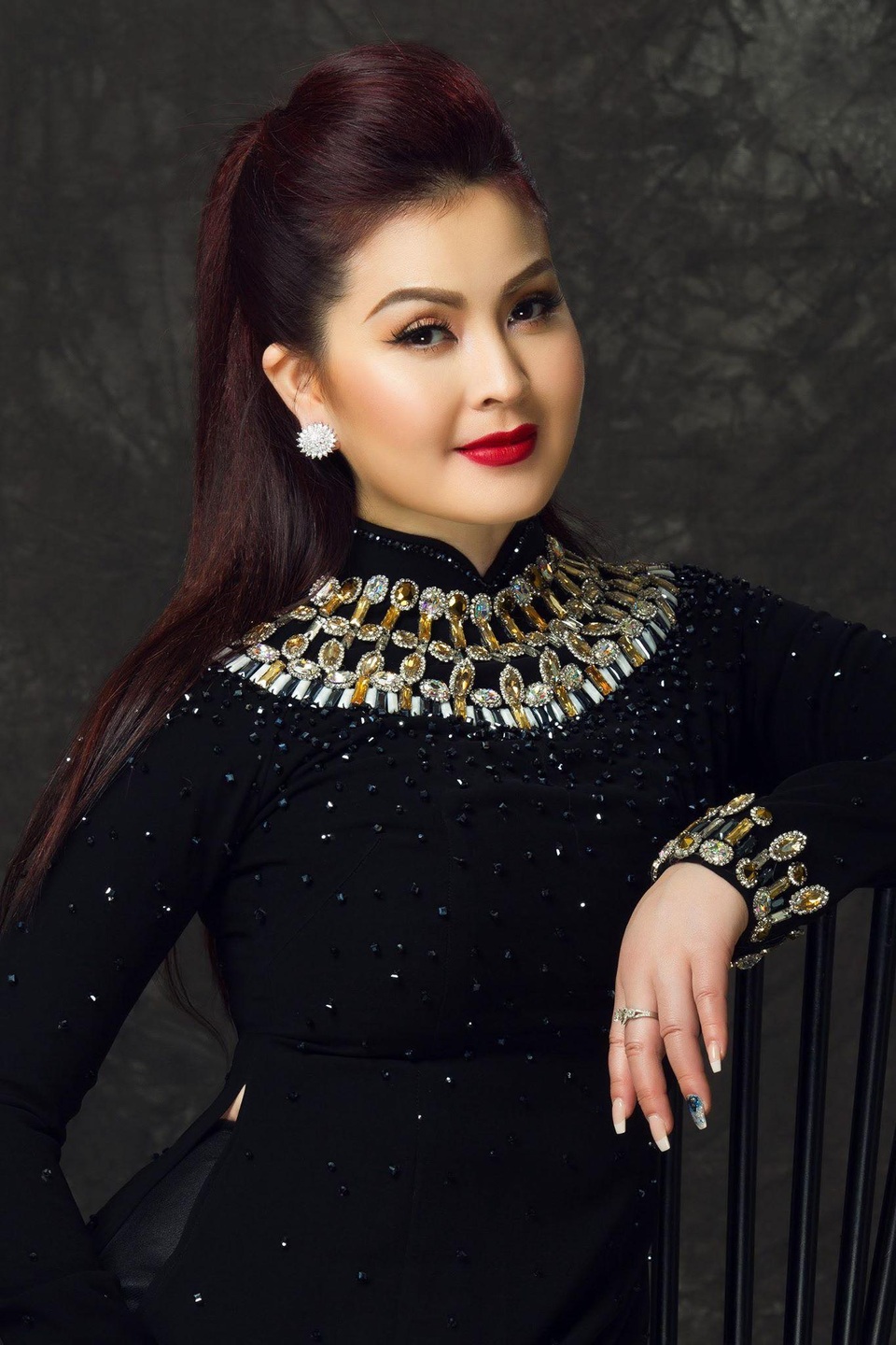 Yến Vy: Tuổi 40 đôi lúc cô đơn trên đất Mỹ nhưng mạnh mẽ vượt qua - 3 Yến Vy: Tuổi 40 đôi lúc cô đơn trên đất Mỹ nhưng mạnh mẽ vượt qua - 3