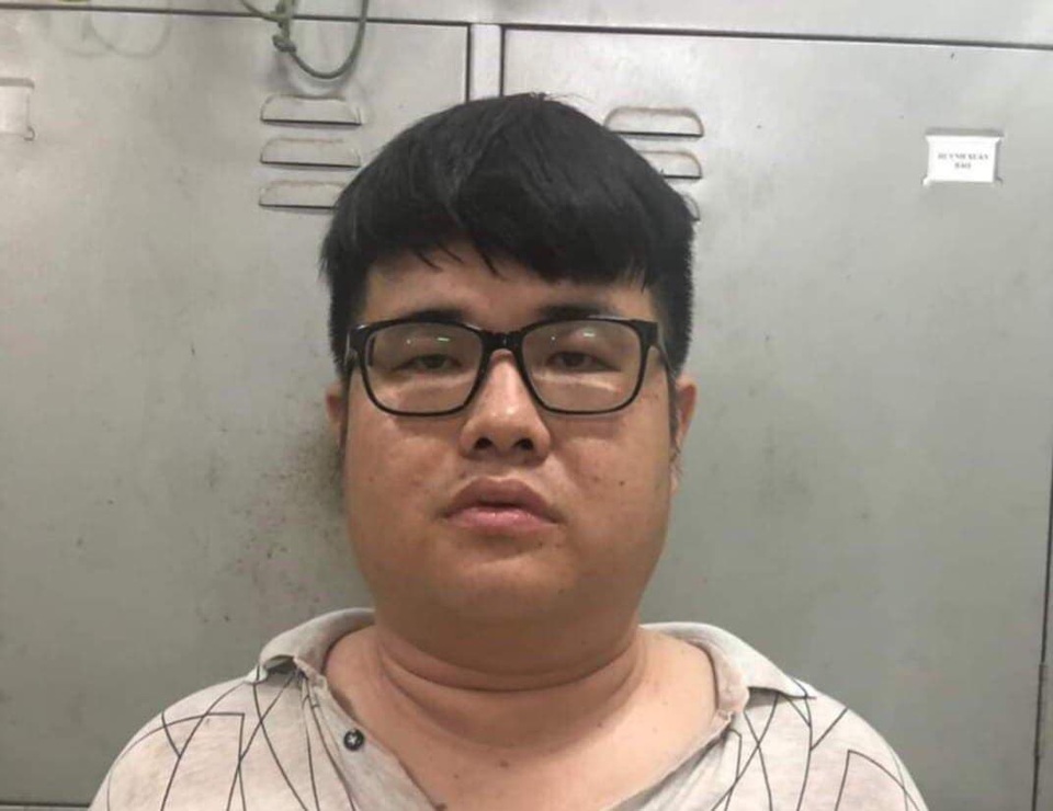 Sau chầu nhậu, con trai nghi đâm chết bố - 1