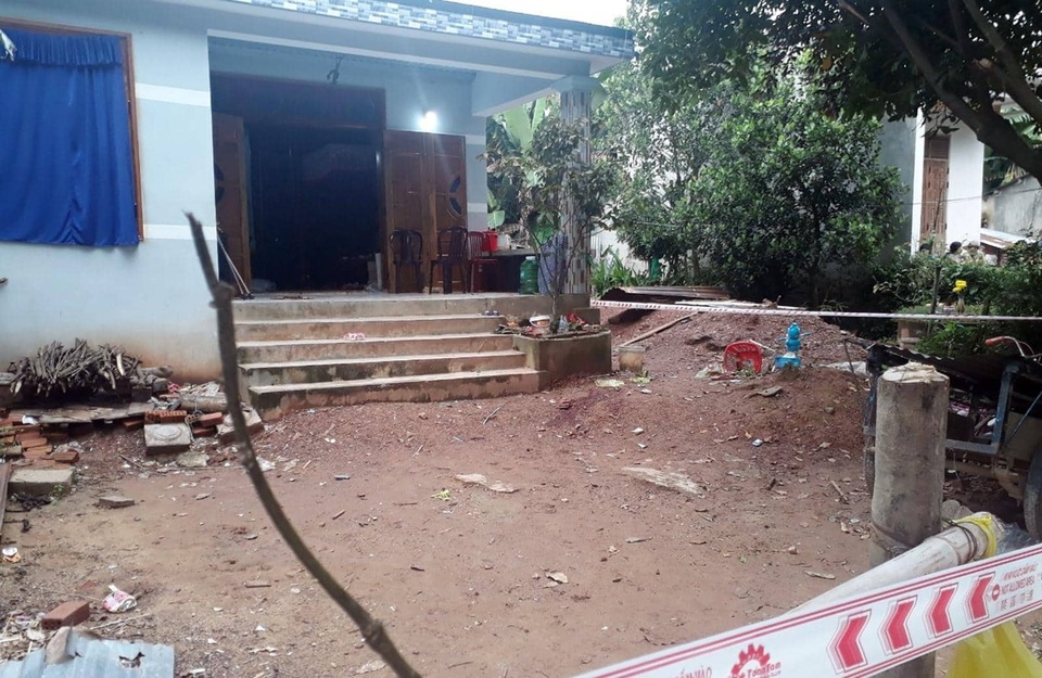 Mang súng đi giải quyết mâu thuẫn, bị đâm chết tại chỗ - 1 Mang súng đi giải quyết mâu thuẫn, bị đâm chết tại chỗ - 1