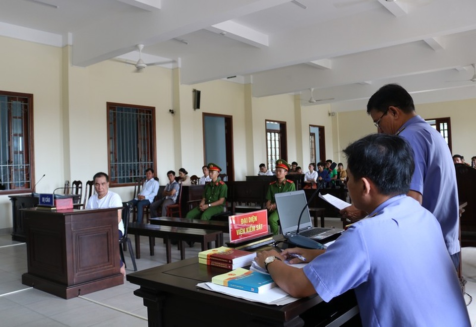 Giết người giấu xác, cụ ông 74 tuổi lĩnh án chung thân - 2