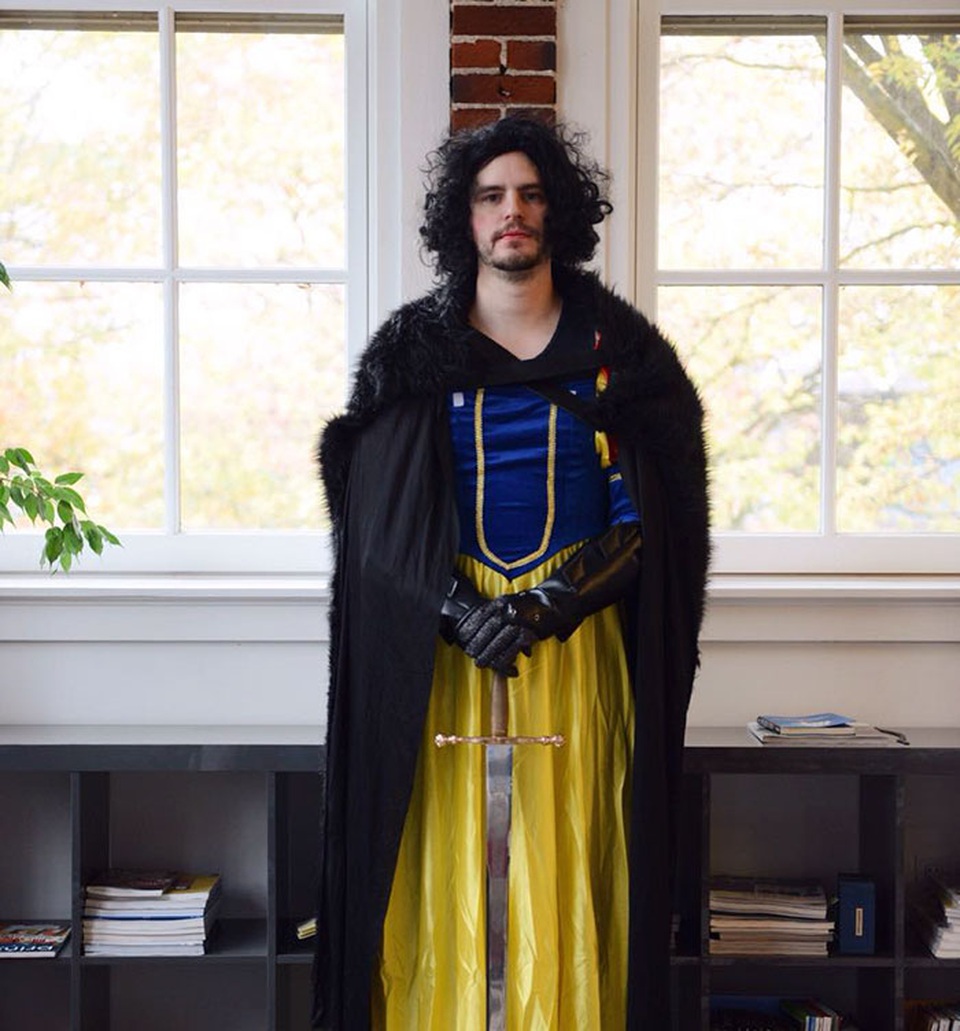 Những bộ trang phục Halloween đầy hài hước khiến dân mạng “cười nghiêng ngả” - 11 Những bộ trang phục Halloween đầy hài hước khiến dân mạng “cười nghiêng ngả” - 11
