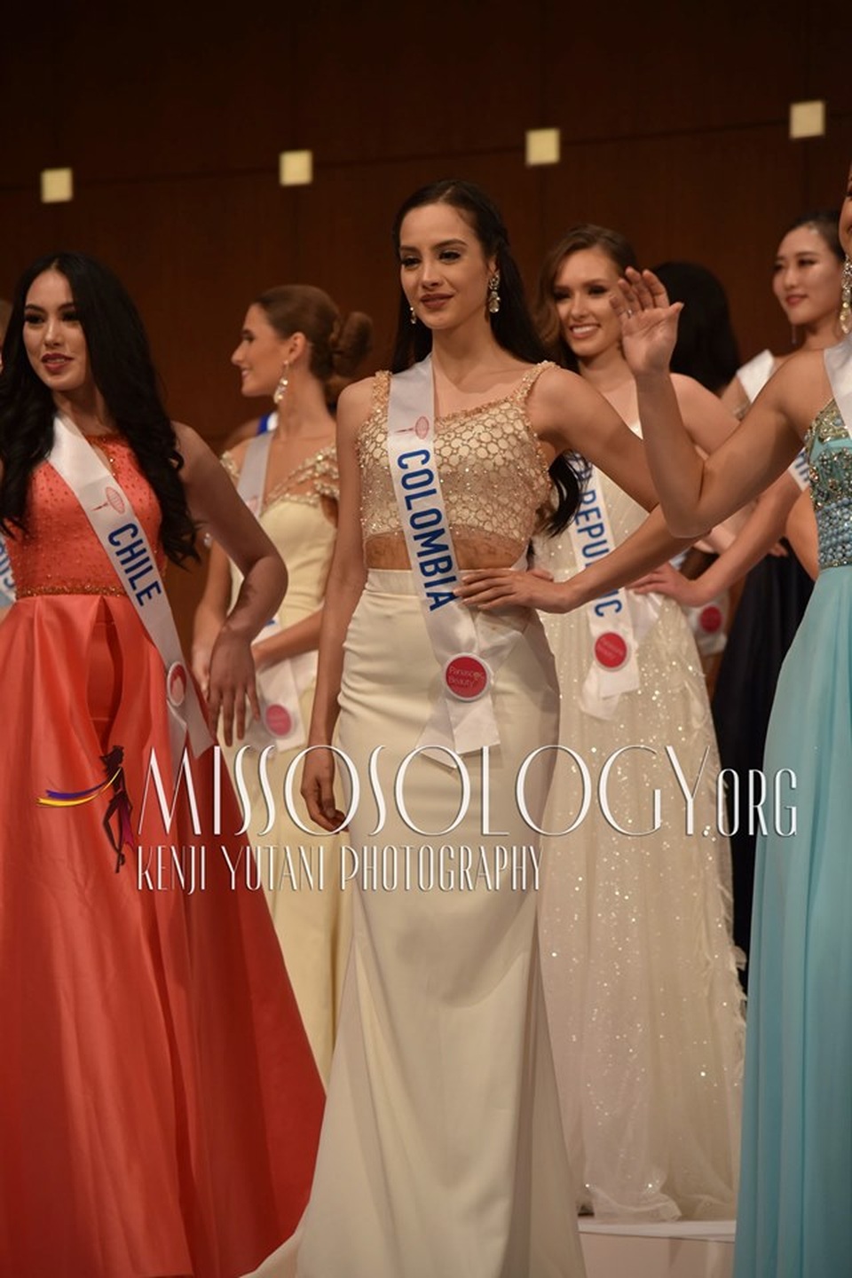 Tường San và mỹ nhân Hoa hậu Quốc tế 2019 khoe sắc tại Nhật Bản - 28 Tường San và mỹ nhân Hoa hậu Quốc tế 2019 khoe sắc tại Nhật Bản - 28