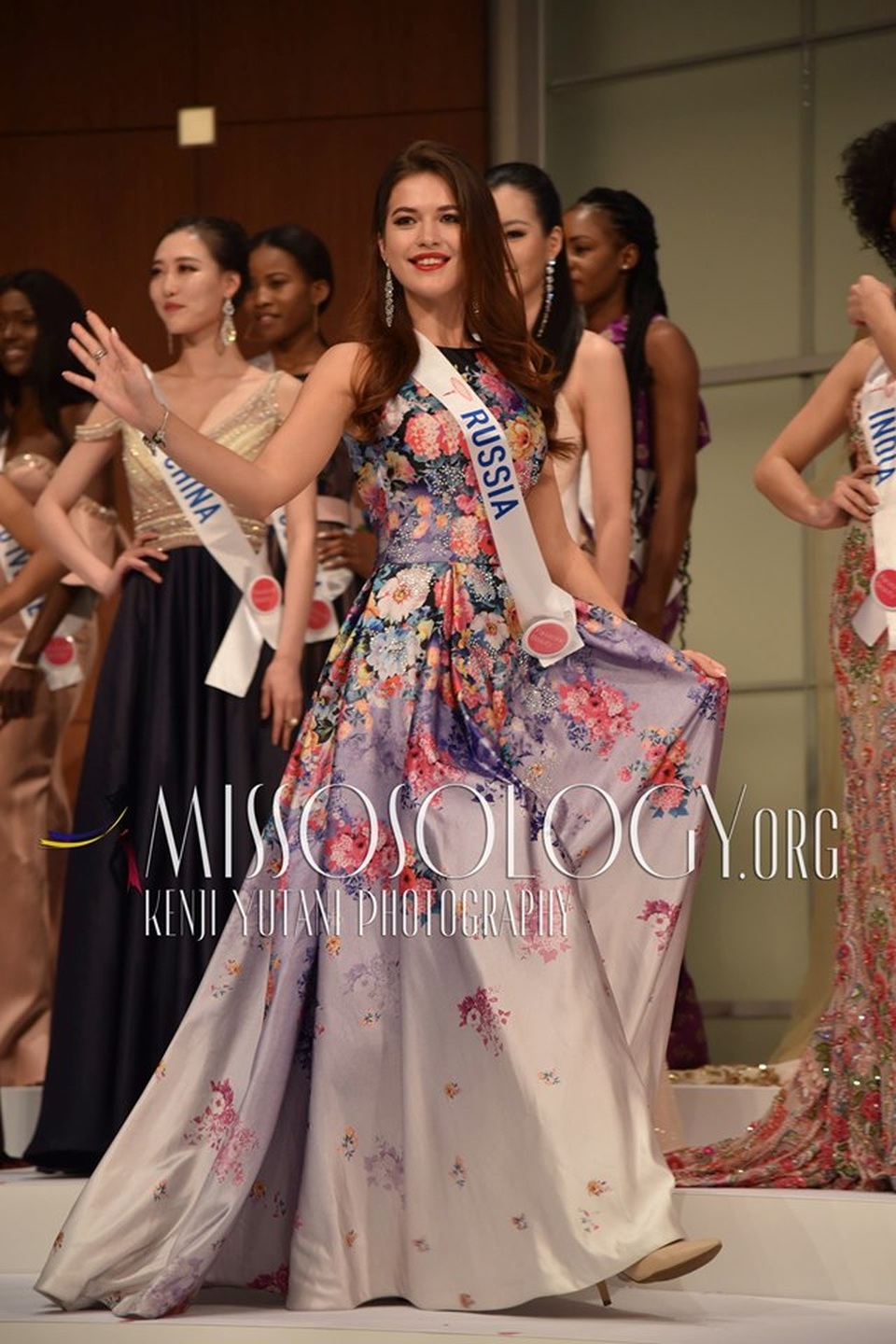 Tường San và mỹ nhân Hoa hậu Quốc tế 2019 khoe sắc tại Nhật Bản - 26 Tường San và mỹ nhân Hoa hậu Quốc tế 2019 khoe sắc tại Nhật Bản - 26