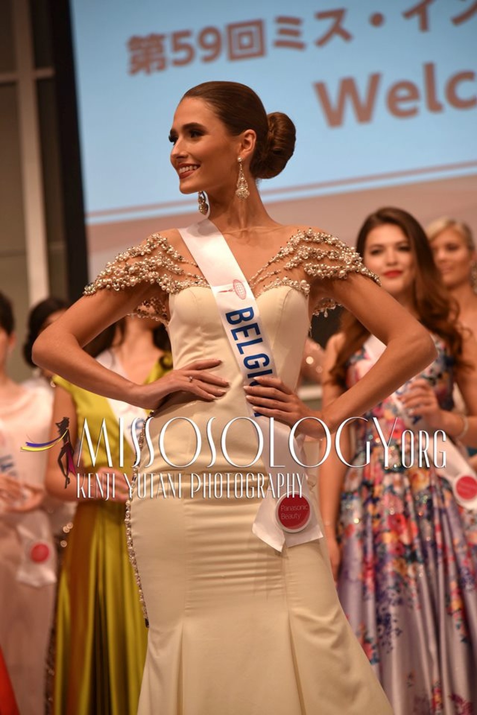 Tường San và mỹ nhân Hoa hậu Quốc tế 2019 khoe sắc tại Nhật Bản - 34 Tường San và mỹ nhân Hoa hậu Quốc tế 2019 khoe sắc tại Nhật Bản - 34