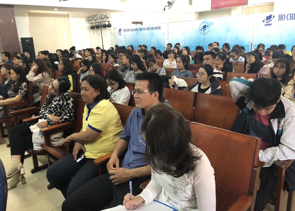 “Đối thủ lớn nhất trên mạng xã hội chính là bản thân chúng ta” - 2 “Đối thủ lớn nhất trên mạng xã hội chính là bản thân chúng ta” - 2