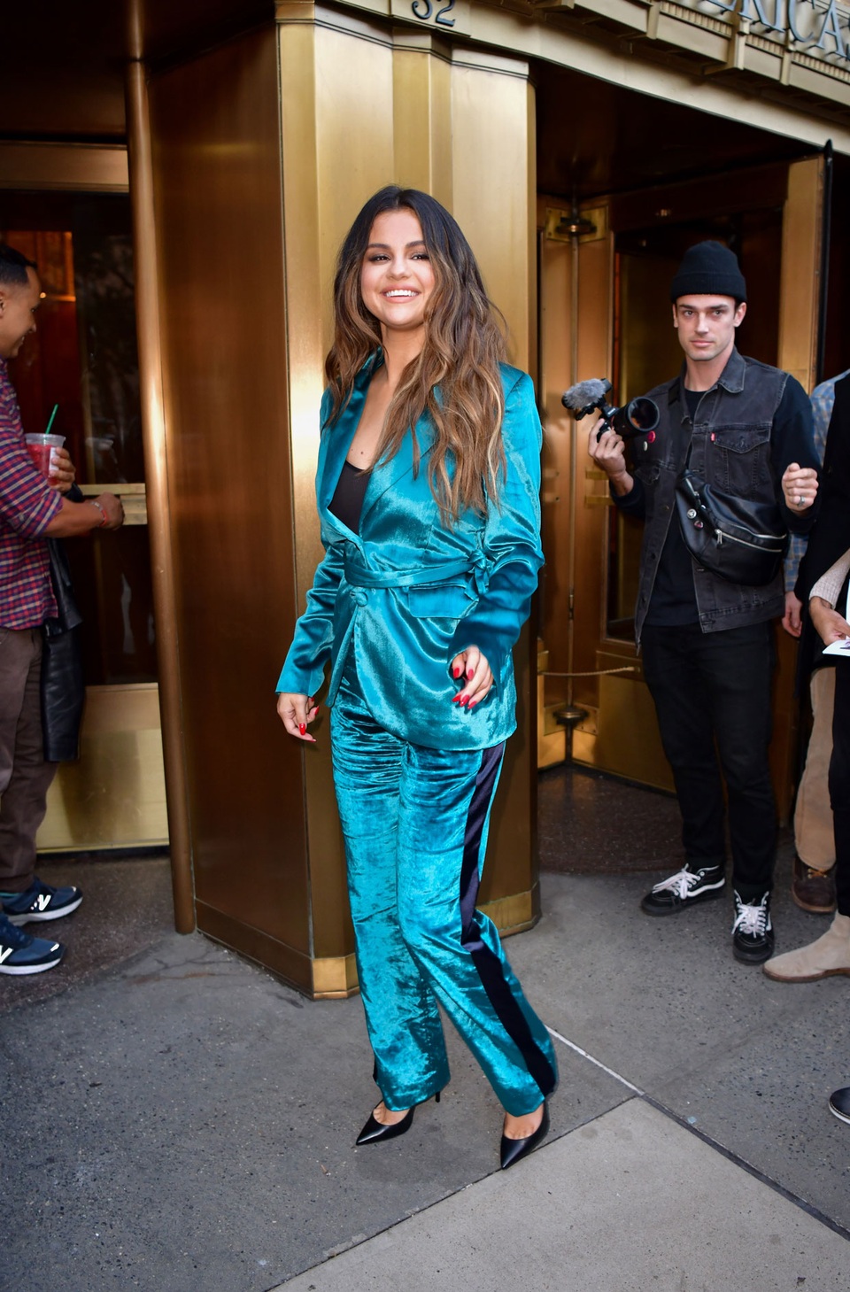 Selena Gomez thừa nhận lấy “người cũ” làm chất liệu viết nhạc - 6