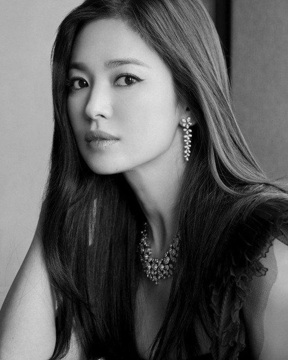 Cuộc vực dậy sau ly hôn đầy ấn tượng của Song Hye Kyo - 2 Cuộc vực dậy sau ly hôn đầy ấn tượng của Song Hye Kyo - 2