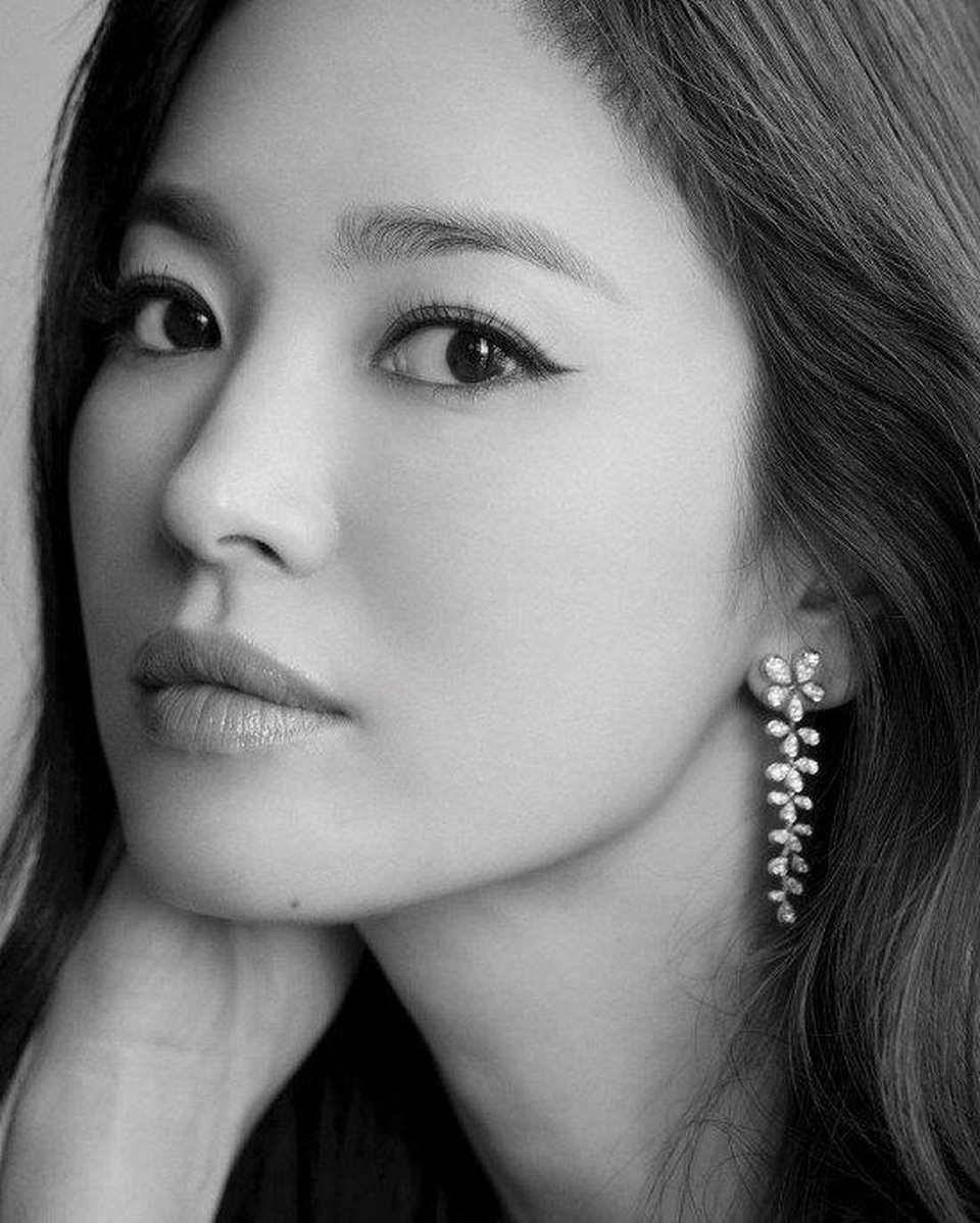 Cuộc vực dậy sau ly hôn đầy ấn tượng của Song Hye Kyo - 1 Cuộc vực dậy sau ly hôn đầy ấn tượng của Song Hye Kyo - 1