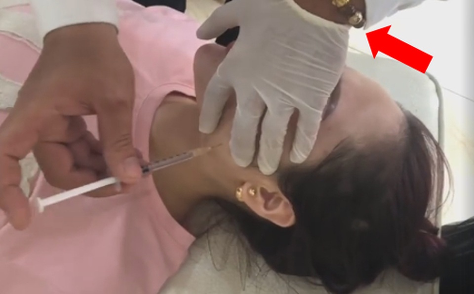 Hoại tử, mù mắt khi tiêm filler: Đừng đặt cược tính mạng vào tay các chuyên gia “tự phong” - 7 Hoại tử, mù mắt khi tiêm filler: Đừng đặt cược tính mạng vào tay các chuyên gia “tự phong” - 7