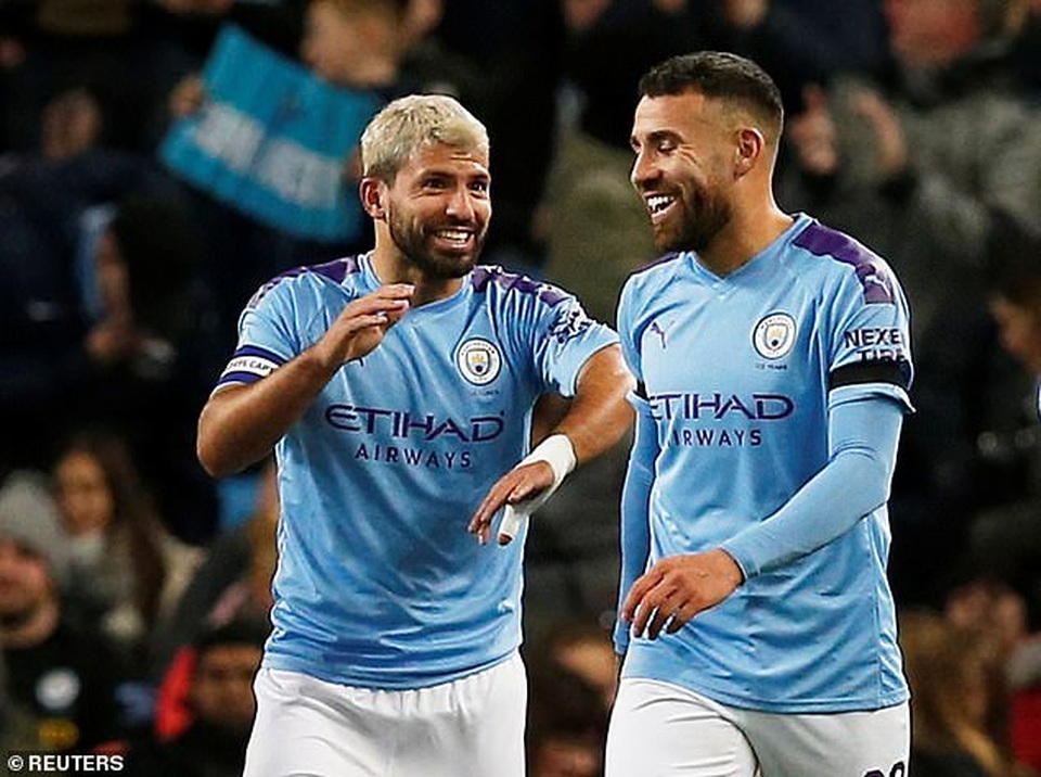 Aguero lập cú đúp, Man City dễ dàng hạ gục Southampton - 1 Aguero lập cú đúp, Man City dễ dàng hạ gục Southampton - 1