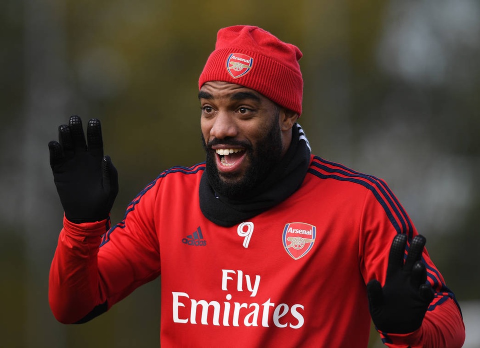 Bất chấp mọi chỉ trích, Xhaka vẫn ra sân tập cùng Arsenal - 2 Bất chấp mọi chỉ trích, Xhaka vẫn ra sân tập cùng Arsenal - 2