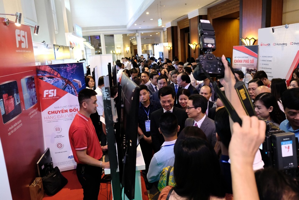 CEO FSI Nguyễn Hùng Sơn: Thành công của FSI là kiên định với mục tiêu - 3 CEO FSI Nguyễn Hùng Sơn: Thành công của FSI là kiên định với mục tiêu - 3