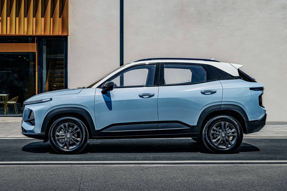 GM trình làng mẫu crossover giá tương đương dưới 250 triệu đồng tại Trung Quốc - 4 GM trình làng mẫu crossover giá tương đương dưới 250 triệu đồng tại Trung Quốc - 4