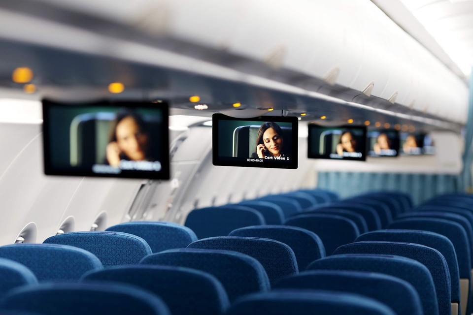 Hành khách Vietnam Airlines được miễn phí “đại tiệc” giải trí trên máy bay - 1 Hành khách Vietnam Airlines được miễn phí “đại tiệc” giải trí trên máy bay - 1