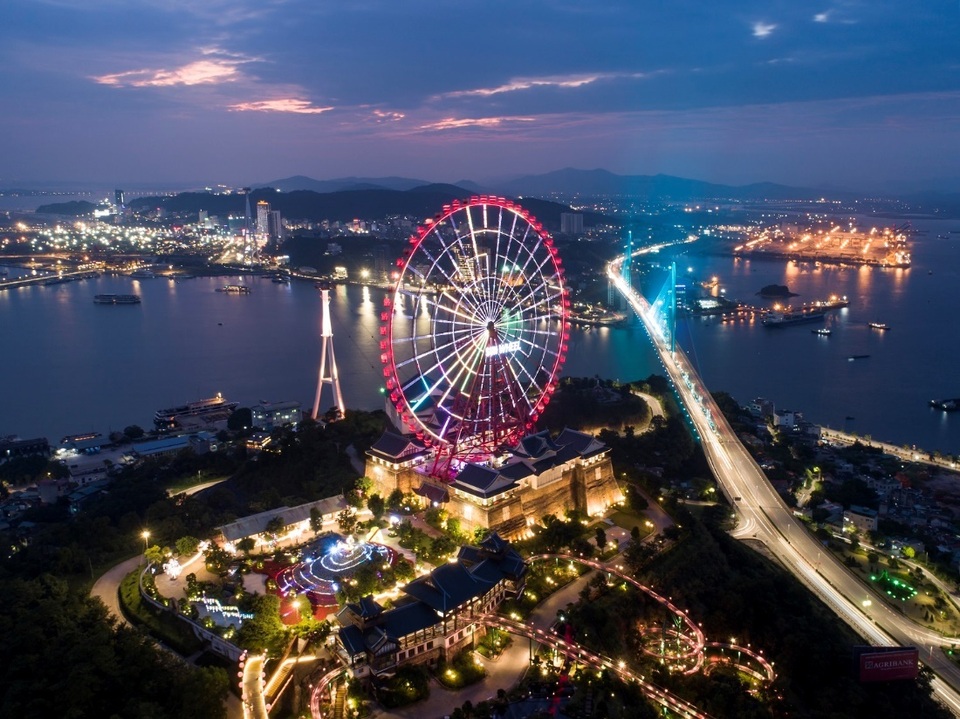 Hạ Long: 3 yếu tố thúc đẩy kinh doanh du lịch - 1