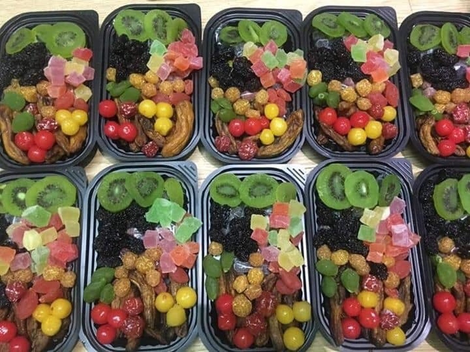 Mứt Tết trái cây bảy sắc cầu vồng, giật mình hàng cao cấp 35 ngàn đồng/kg - 3 Mứt Tết trái cây bảy sắc cầu vồng, giật mình hàng cao cấp 35 ngàn đồng/kg - 3