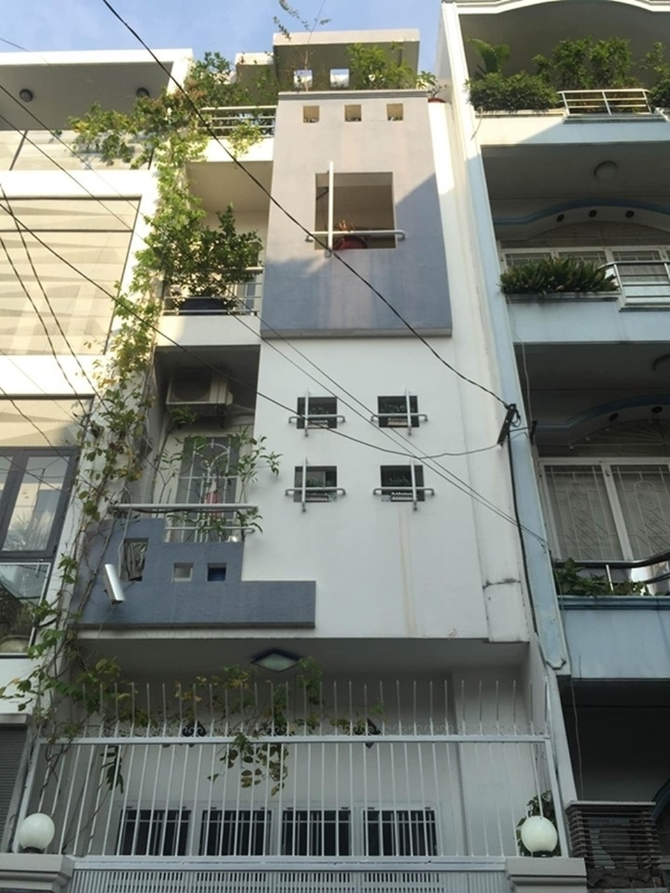Thanh Thảo bỏ ra 320 cây vàng để mua nhà năm 20 tuổi - 2 Thanh Thảo bỏ ra 320 cây vàng để mua nhà năm 20 tuổi - 2