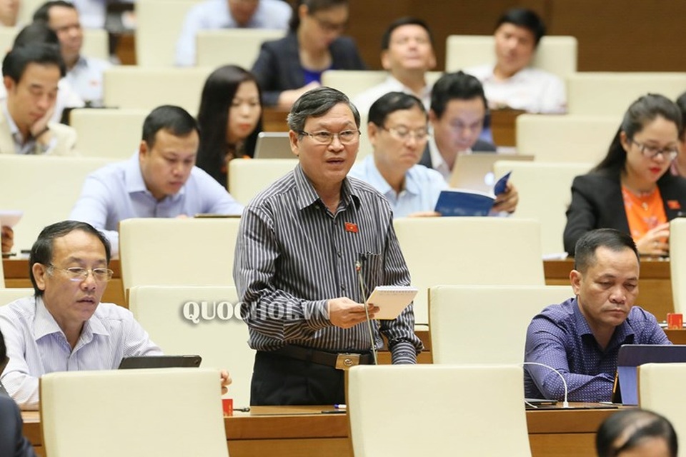 Chống tham nhũng mà chưa khắc phục tình trạng bổ nhiệm người thân! - 1 Chống tham nhũng mà chưa khắc phục tình trạng bổ nhiệm người thân! - 1