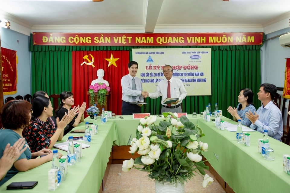 70.000 trẻ em tỉnh Vĩnh Long được thụ hưởng chương trình Sữa học đường - 1 70.000 trẻ em tỉnh Vĩnh Long được thụ hưởng chương trình Sữa học đường - 1