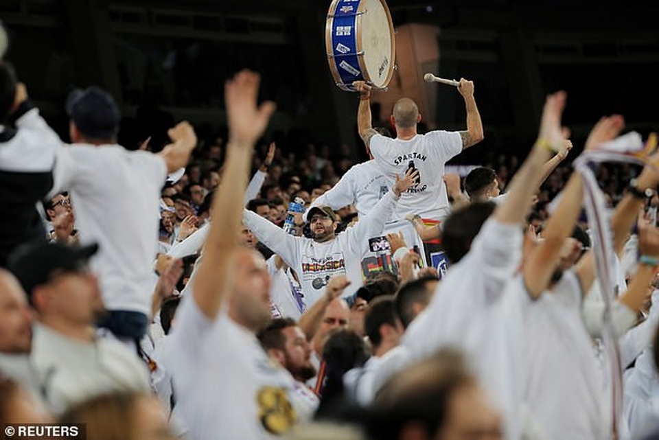 Giành chiến thắng “5 sao”, Real Madrid áp sát Barcelona - 6