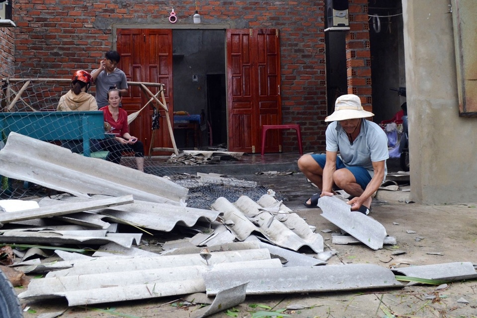 “Không ngờ chỉ sau một đêm nhà cửa đã tan tành!” - 12 “Không ngờ chỉ sau một đêm nhà cửa đã tan tành!” - 12