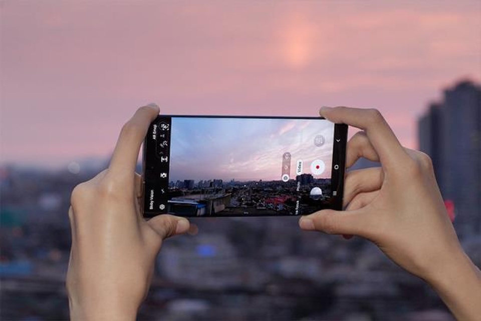 4 cách mới lạ giúp quay phim bằng smartphone đẹp mắt - 2 4 cách mới lạ giúp quay phim bằng smartphone đẹp mắt - 2