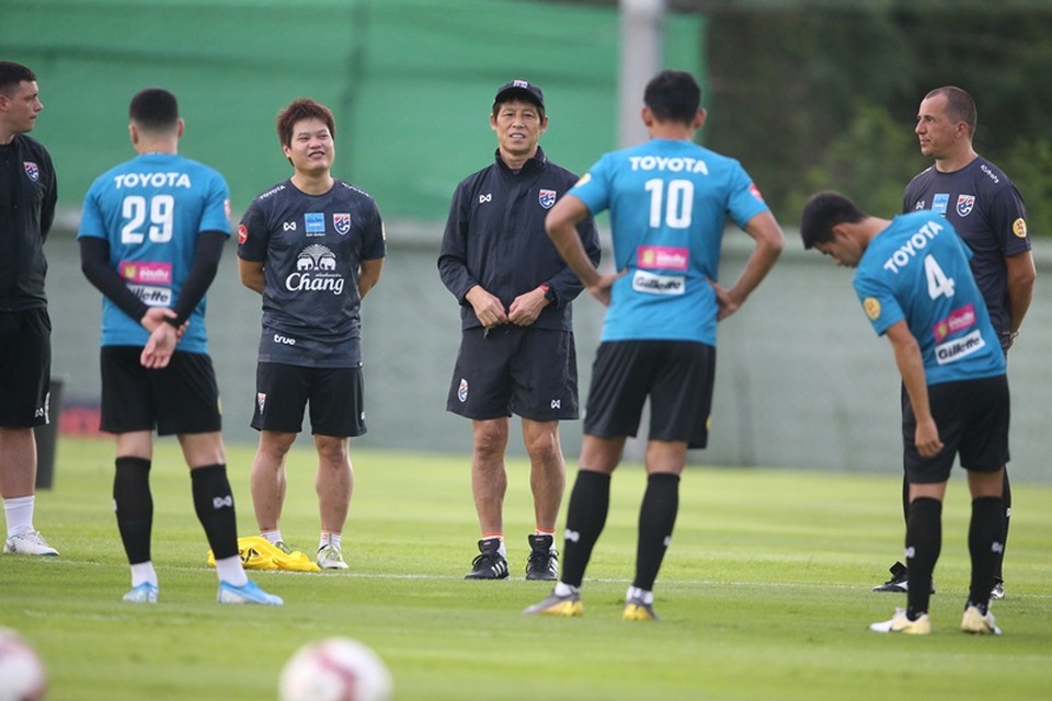 HLV Akira Nishino dùng hay bỏ Chanathip ở cuộc đấu với tuyển Việt Nam? - 1 HLV Akira Nishino dùng hay bỏ Chanathip ở cuộc đấu với tuyển Việt Nam? - 1