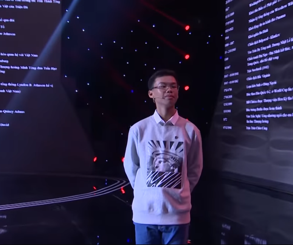 Chàng trai 14 tuổi gây “bão” mạng với khả năng ghi nhớ lịch sử siêu phàm - 2 Chàng trai 14 tuổi gây “bão” mạng với khả năng ghi nhớ lịch sử siêu phàm - 2