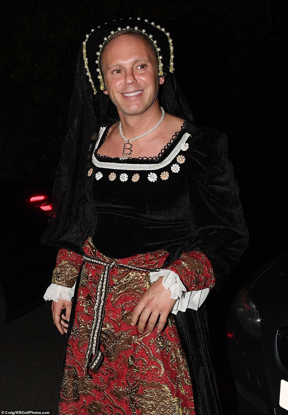 Đêm Halloween, sao hóa trang thế nào? - 6