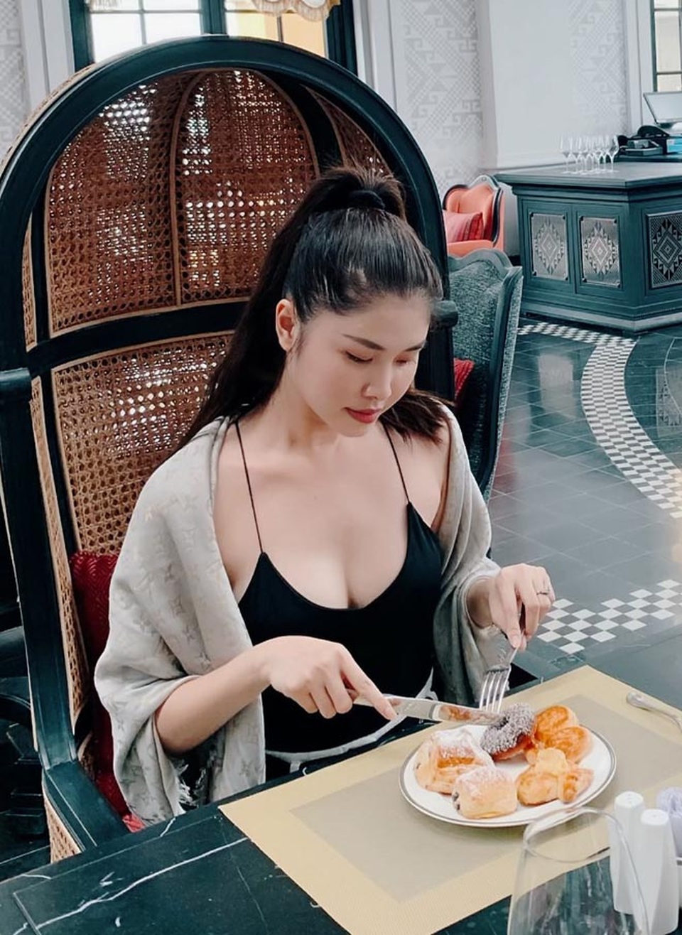 Những sao Việt sinh con rồi mới cưới - 17 Những sao Việt sinh con rồi mới cưới - 17