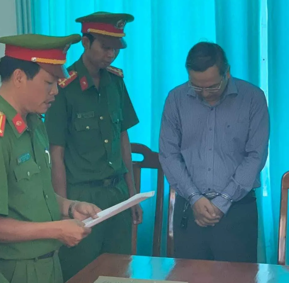 Kỷ luật hàng loạt cán bộ liên quan đến sai phạm đất đai ở Phan Thiết - 1 Kỷ luật hàng loạt cán bộ liên quan đến sai phạm đất đai ở Phan Thiết - 1
