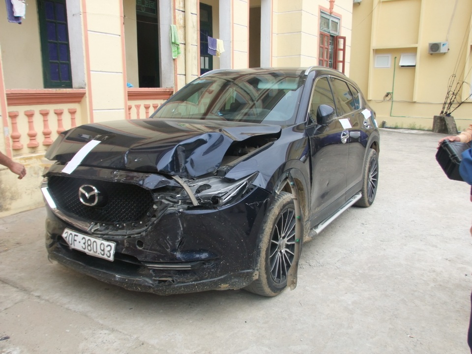 Hơn 30 đối tượng dùng súng, hung khí hỗn chiến ở quốc lộ 12B - 3