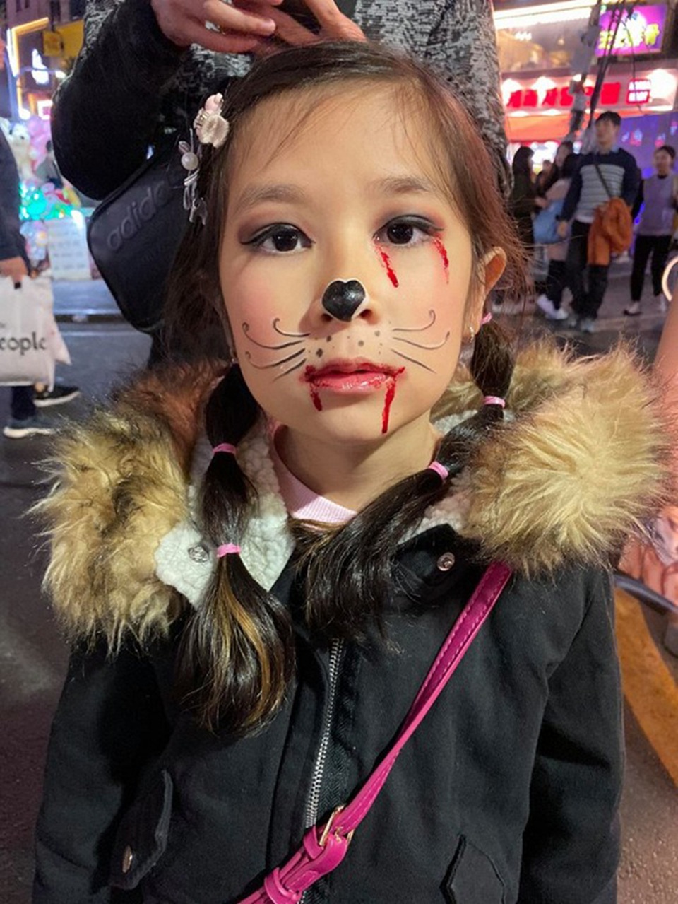 Mỹ Tâm, Ngô Thanh Vân tưng bừng đón Halloween - 5 Mỹ Tâm, Ngô Thanh Vân tưng bừng đón Halloween - 5