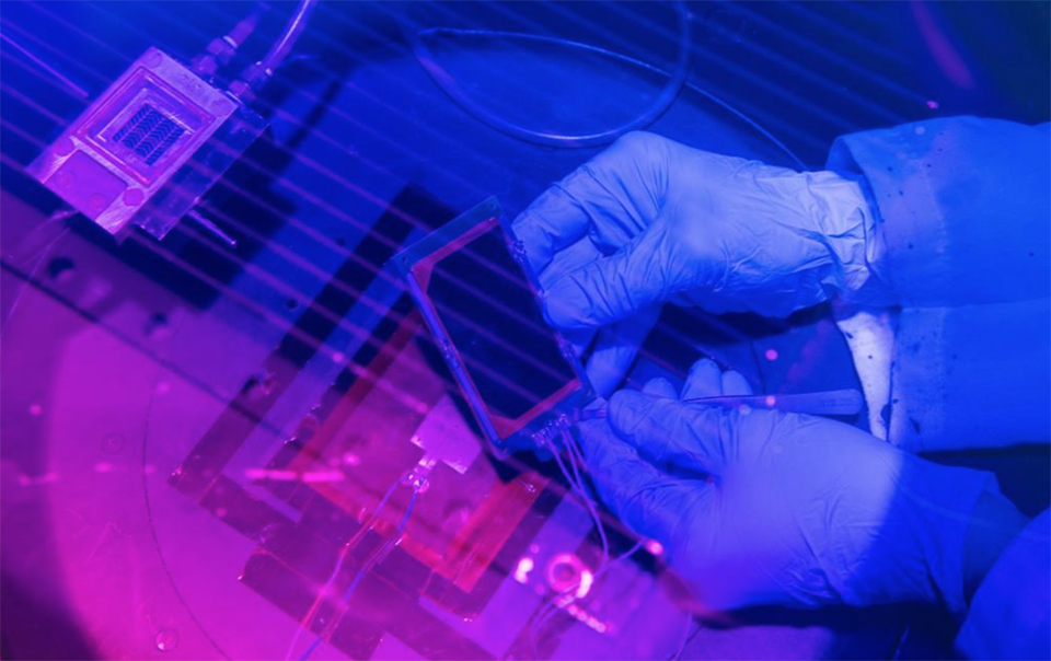 Vật liệu mới giúp các phi hành gia ở lại trên Mặt trăng và sao Hỏa lâu hơn - 1 Vật liệu mới giúp các phi hành gia ở lại trên Mặt trăng và sao Hỏa lâu hơn - 1