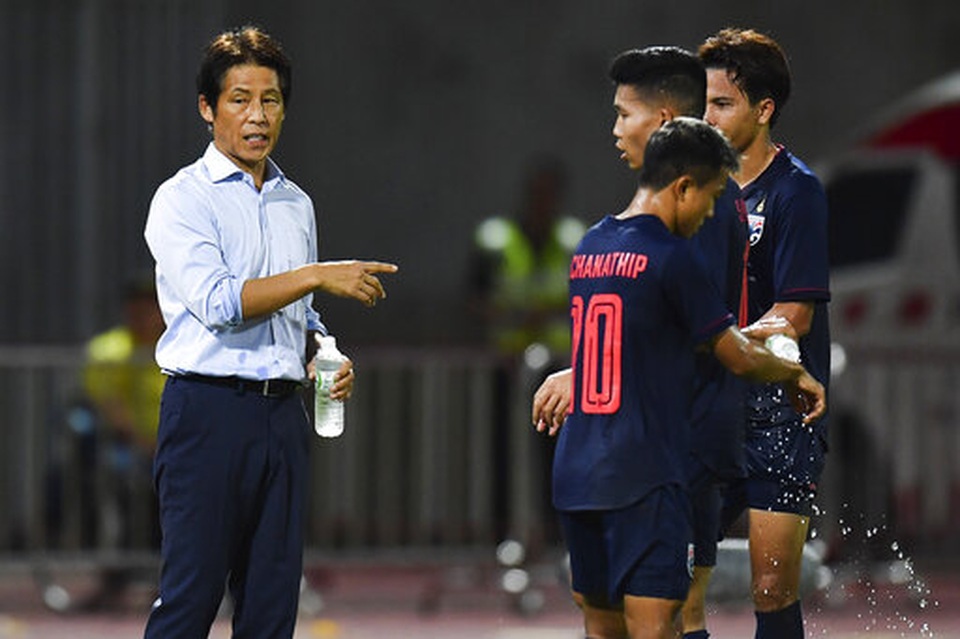 HLV Lê Thuỵ Hải: “Ông Akira Nishino thực sự quá đáng gờm” - 2 HLV Lê Thuỵ Hải: “Ông Akira Nishino thực sự quá đáng gờm” - 2