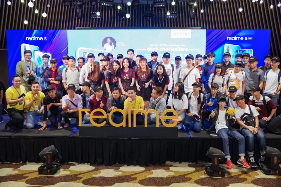 Realme xếp hạng 07 trong Top thương hiệu smartphone tăng trưởng nhanh nhất thế giới - 7 Realme xếp hạng 07 trong Top thương hiệu smartphone tăng trưởng nhanh nhất thế giới - 7