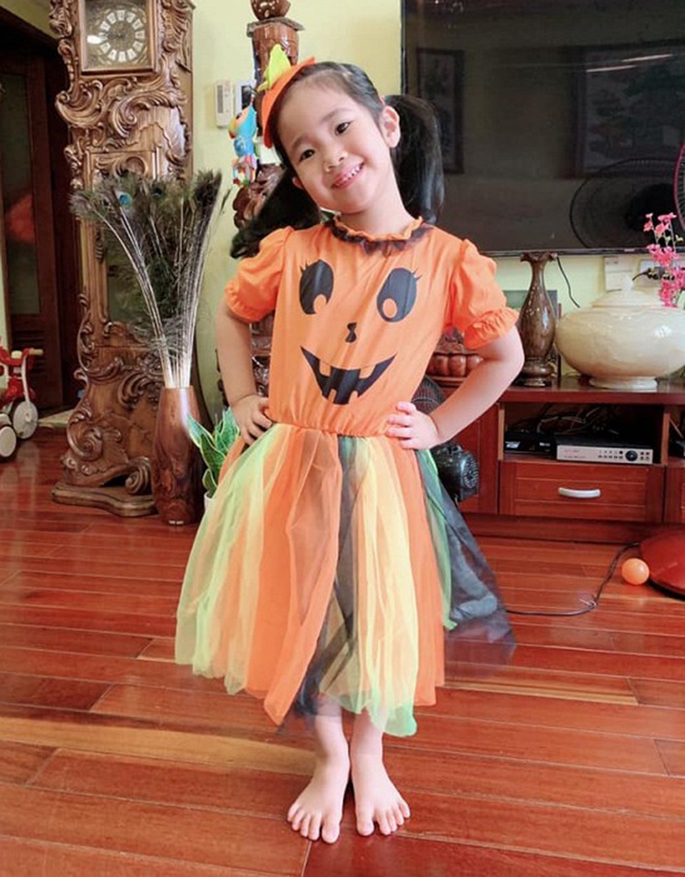 Mỹ Tâm, Ngô Thanh Vân tưng bừng đón Halloween - 6 Mỹ Tâm, Ngô Thanh Vân tưng bừng đón Halloween - 6