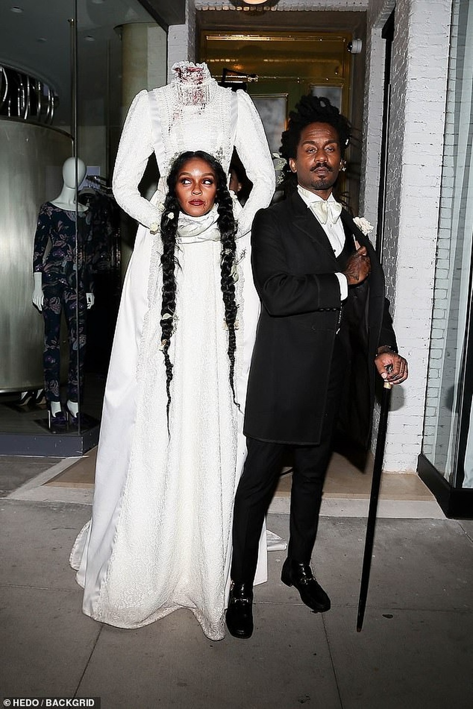 Màn hóa trang gây sợ hãi của Janelle Monae - 1 Màn hóa trang gây sợ hãi của Janelle Monae - 1