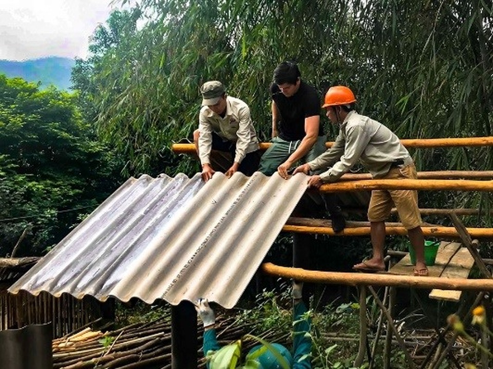 Xách balo đi nửa vòng trái đất để tặng một con bò cho cậu bé mồ côi - 3 Xách balo đi nửa vòng trái đất để tặng một con bò cho cậu bé mồ côi - 3