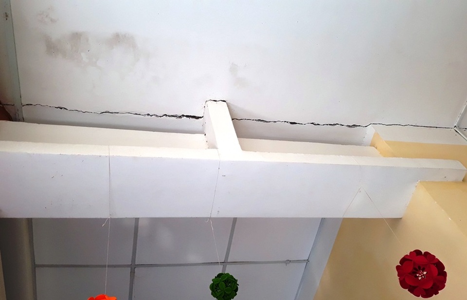 Trường mầm non tiền tỷ xây “thần tốc”, xuống cấp nhanh - 4 Trường mầm non tiền tỷ xây “thần tốc”, xuống cấp nhanh - 4