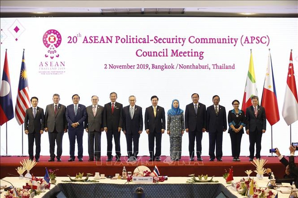 Niềm tin, chuẩn mực ứng xử trên Biển Đông làm nên trụ cột chính trị - an ninh trong ASEAN - 1 Niềm tin, chuẩn mực ứng xử trên Biển Đông làm nên trụ cột chính trị - an ninh trong ASEAN - 1