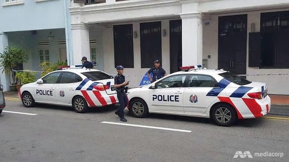 Quay video lén dưới váy du khách, người đàn ông tử vong khi bị bắt - 1