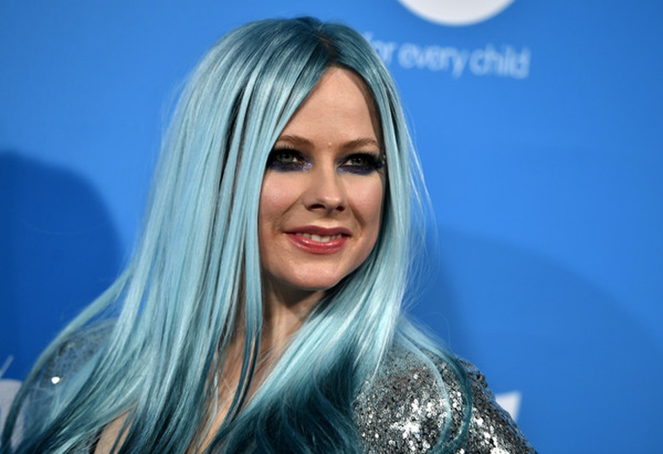 17 năm sau khi nổi tiếng, Avril Lavigne vẫn không già đi - 8 17 năm sau khi nổi tiếng, Avril Lavigne vẫn không già đi - 8