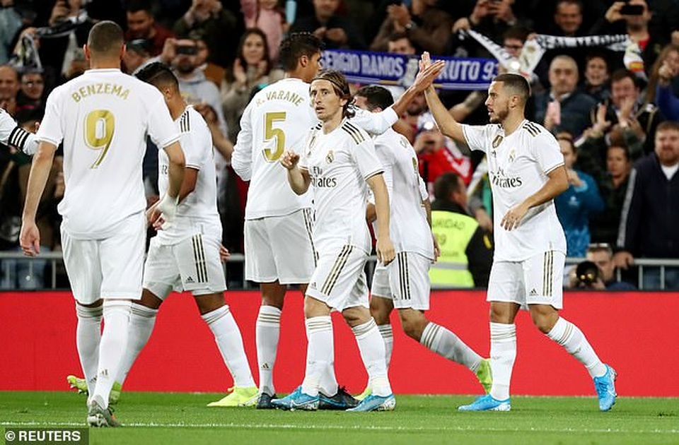 Hòa thất vọng Betis, Real Madrid lỡ cơ hội soán ngôi Barcelona - 3 Hòa thất vọng Betis, Real Madrid lỡ cơ hội soán ngôi Barcelona - 3