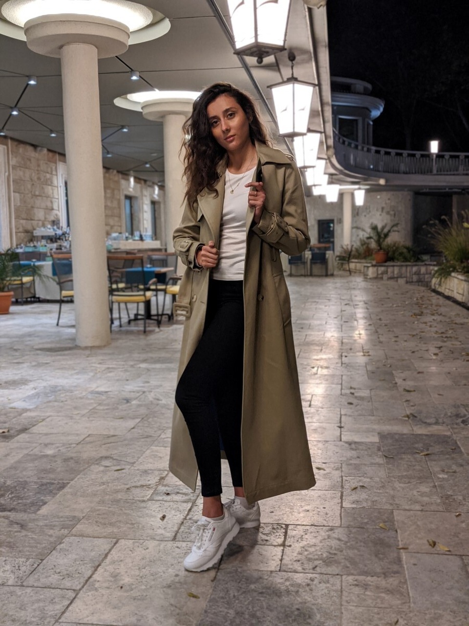 So sánh ảnh chụp ban đêm của bộ 3: Galaxy Note10+, Pixel 4 XL và iPhone 11 Pro Max - 1 So sánh ảnh chụp ban đêm của bộ 3: Galaxy Note10+, Pixel 4 XL và iPhone 11 Pro Max - 1