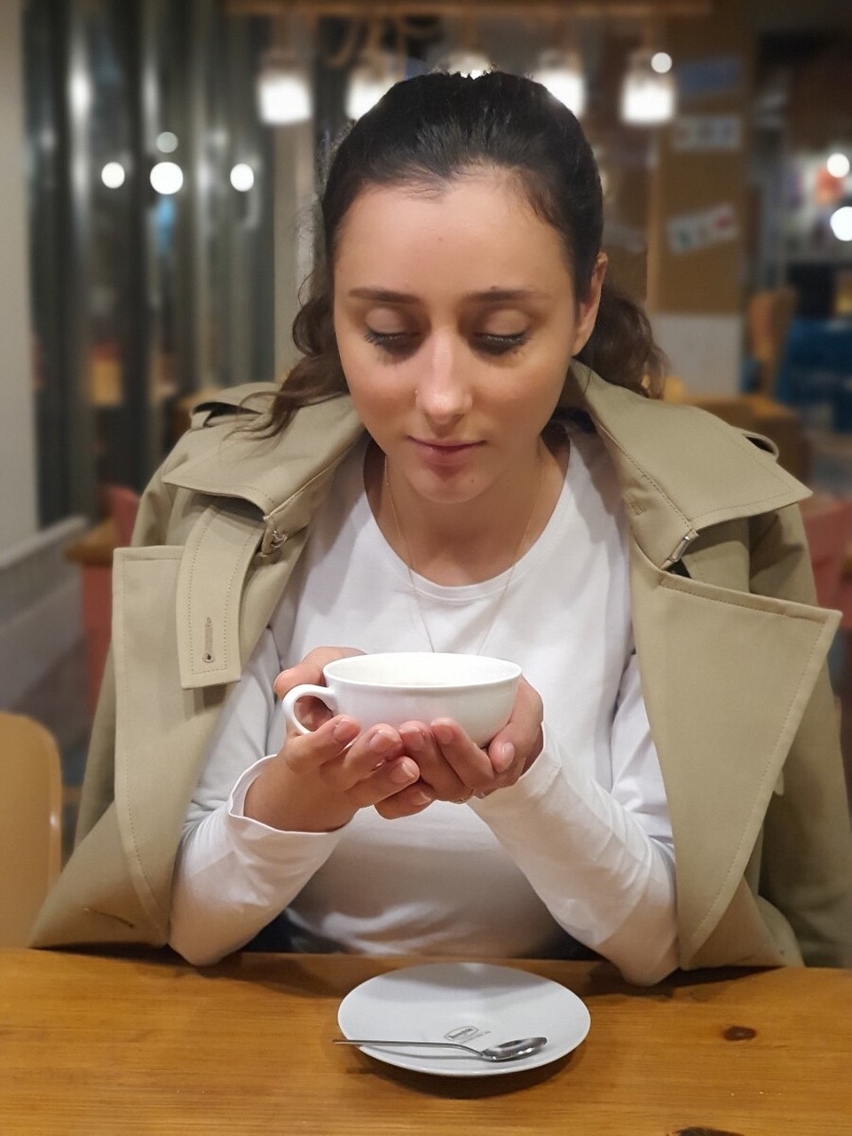 So sánh ảnh chụp ban đêm của bộ 3: Galaxy Note10+, Pixel 4 XL và iPhone 11 Pro Max - 21 So sánh ảnh chụp ban đêm của bộ 3: Galaxy Note10+, Pixel 4 XL và iPhone 11 Pro Max - 21