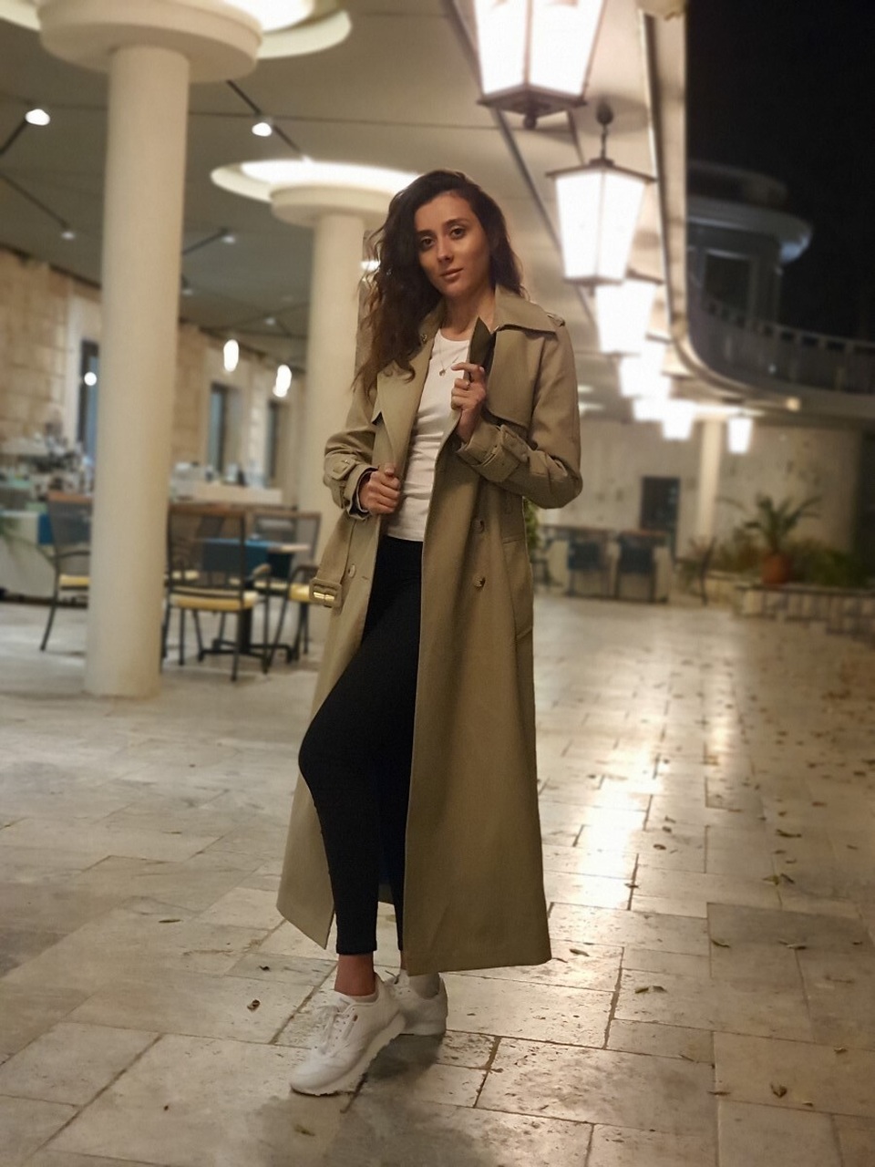 So sánh ảnh chụp ban đêm của bộ 3: Galaxy Note10+, Pixel 4 XL và iPhone 11 Pro Max - 3 So sánh ảnh chụp ban đêm của bộ 3: Galaxy Note10+, Pixel 4 XL và iPhone 11 Pro Max - 3