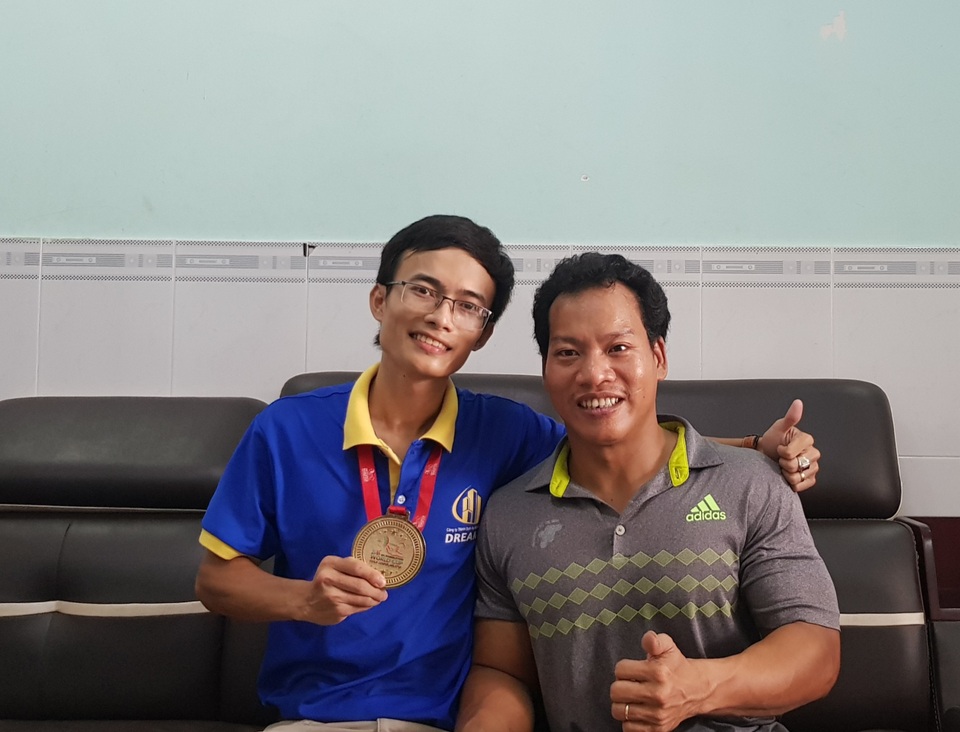 Hành trình truyền cảm hứng của tấm “Huy chương vàng Lê Văn Công” - 6 Hành trình truyền cảm hứng của tấm “Huy chương vàng Lê Văn Công” - 6