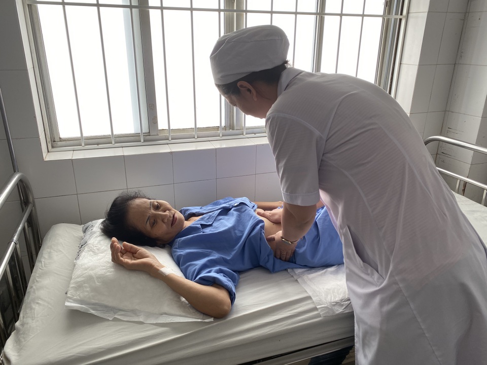 Cần Thơ: Cứu sống bệnh nhân bị xuất huyết tiêu hóa trong tình trạng nguy kịch - 1 Cần Thơ: Cứu sống bệnh nhân bị xuất huyết tiêu hóa trong tình trạng nguy kịch - 1
